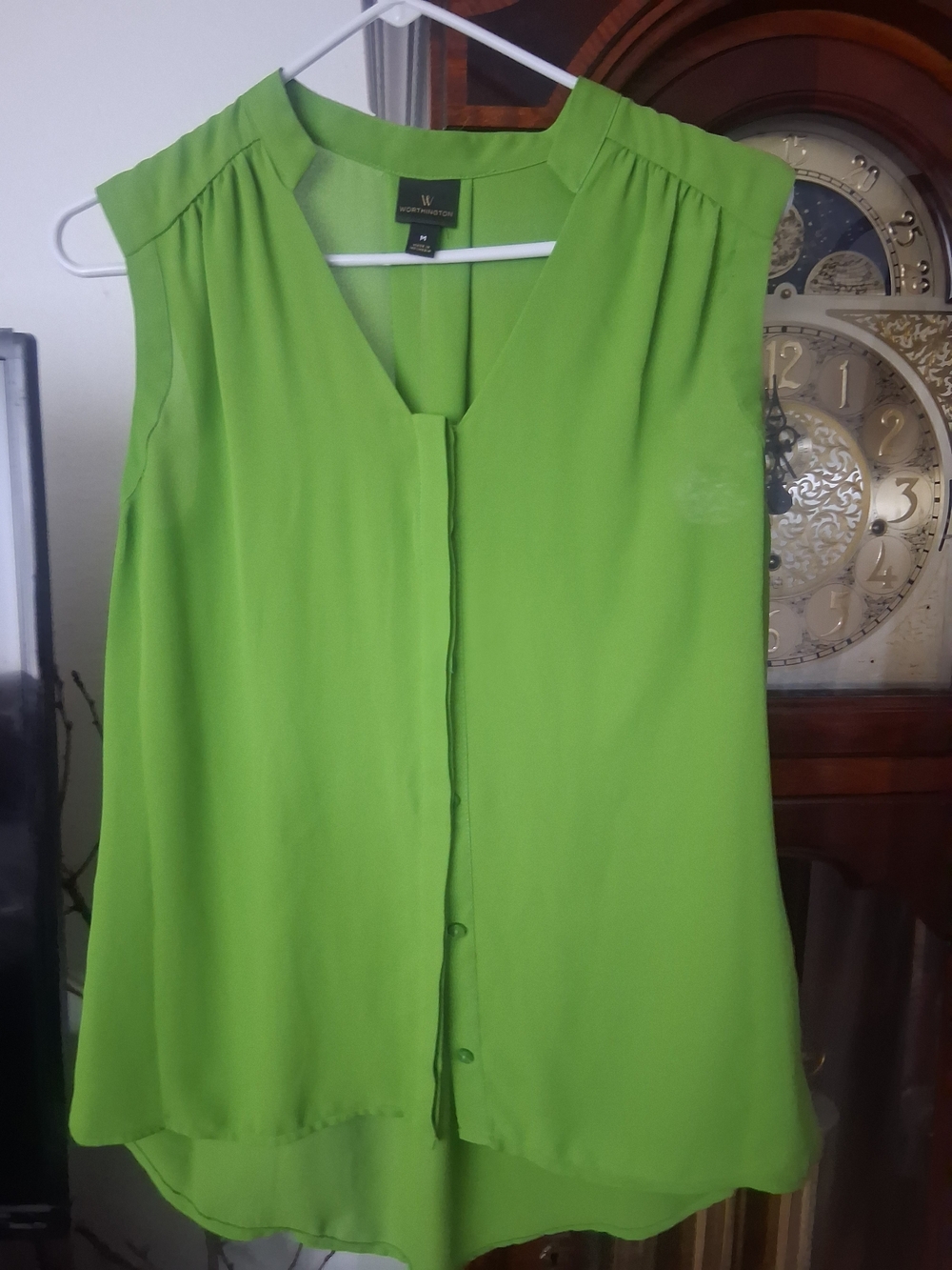 Worthington Lime Green Sleeveless Button-Front Blouse